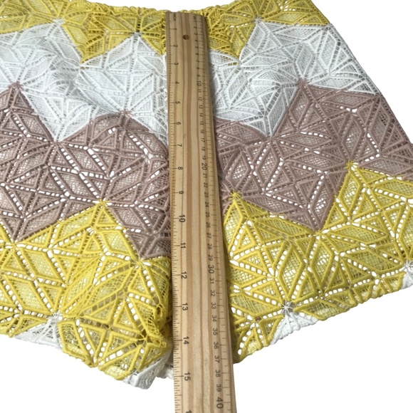 Geometric Lace Chevron Shorts – Yellow, White & Taupe - Picture 5 of 10
